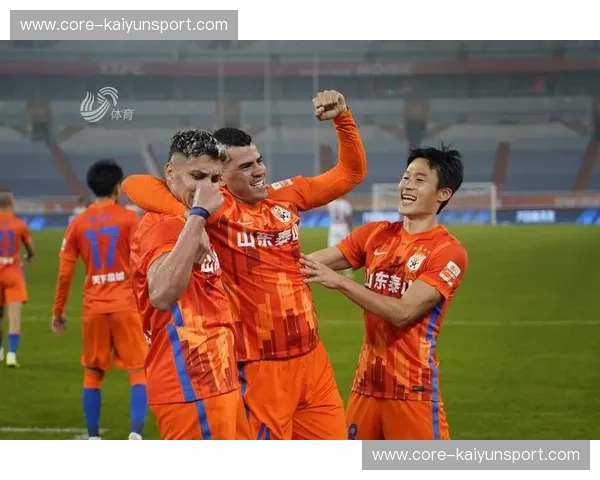 绿茵战歌，情怀不灭：重温山东鲁能与阿德莱德的绿茵往事